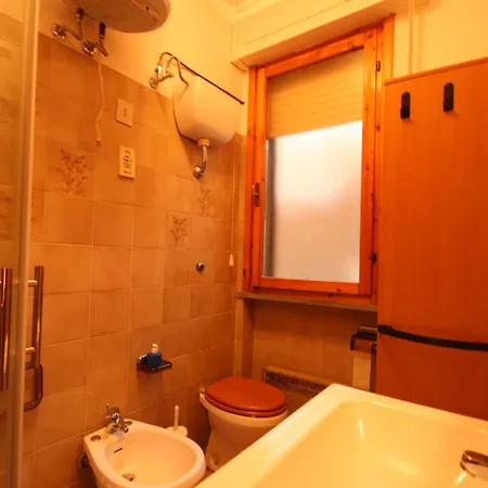Bilocale Con Terrazza E Vista Mare アパート *