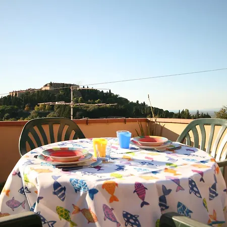 Bilocale Con Terrazza E Vista Mare Apartmán
