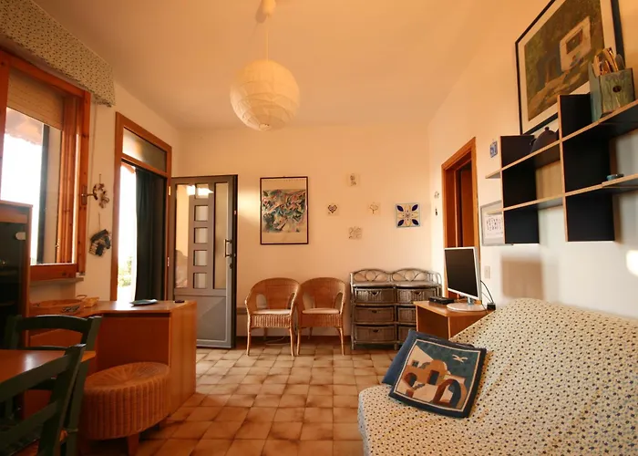 Bilocale Con Terrazza E Vista Mare